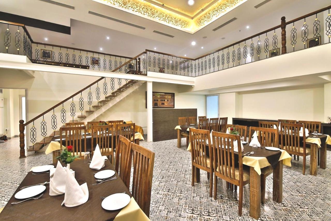 Rudra Vilas - A Royal Heritage Hotel Dźajpur Zewnętrze zdjęcie