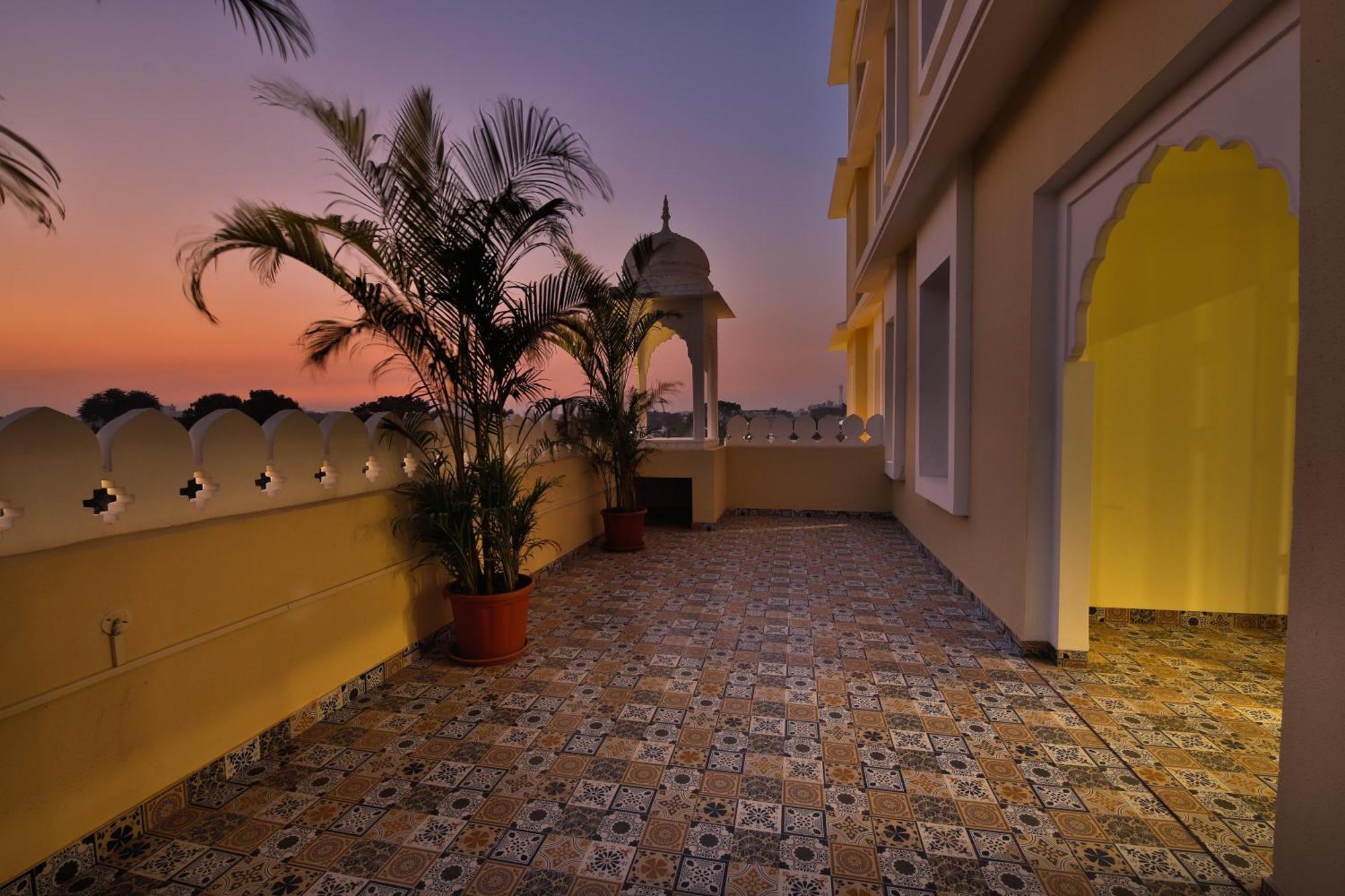 Rudra Vilas - A Royal Heritage Hotel Dźajpur Zewnętrze zdjęcie